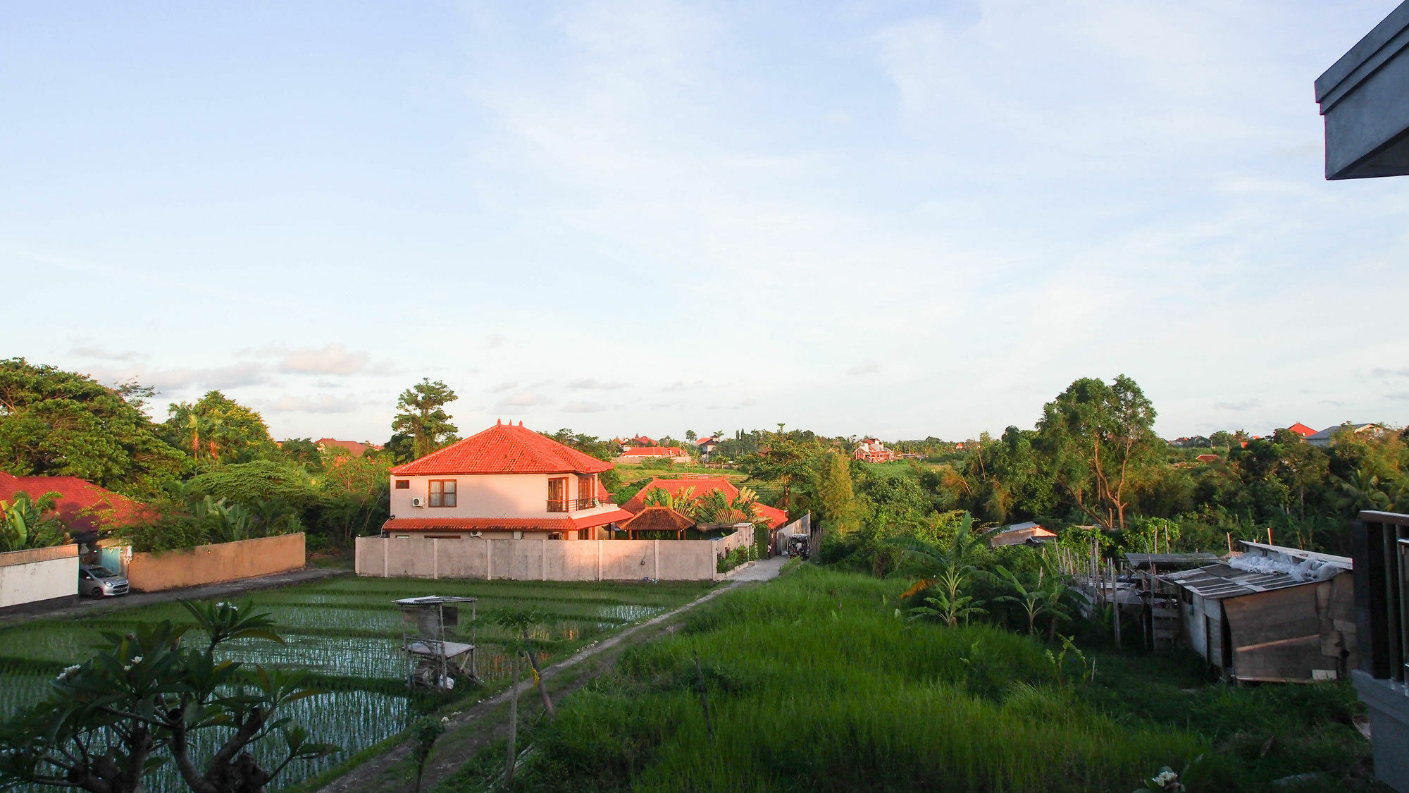 Lebak Nelayan Hotel Canggu  Exterior photo